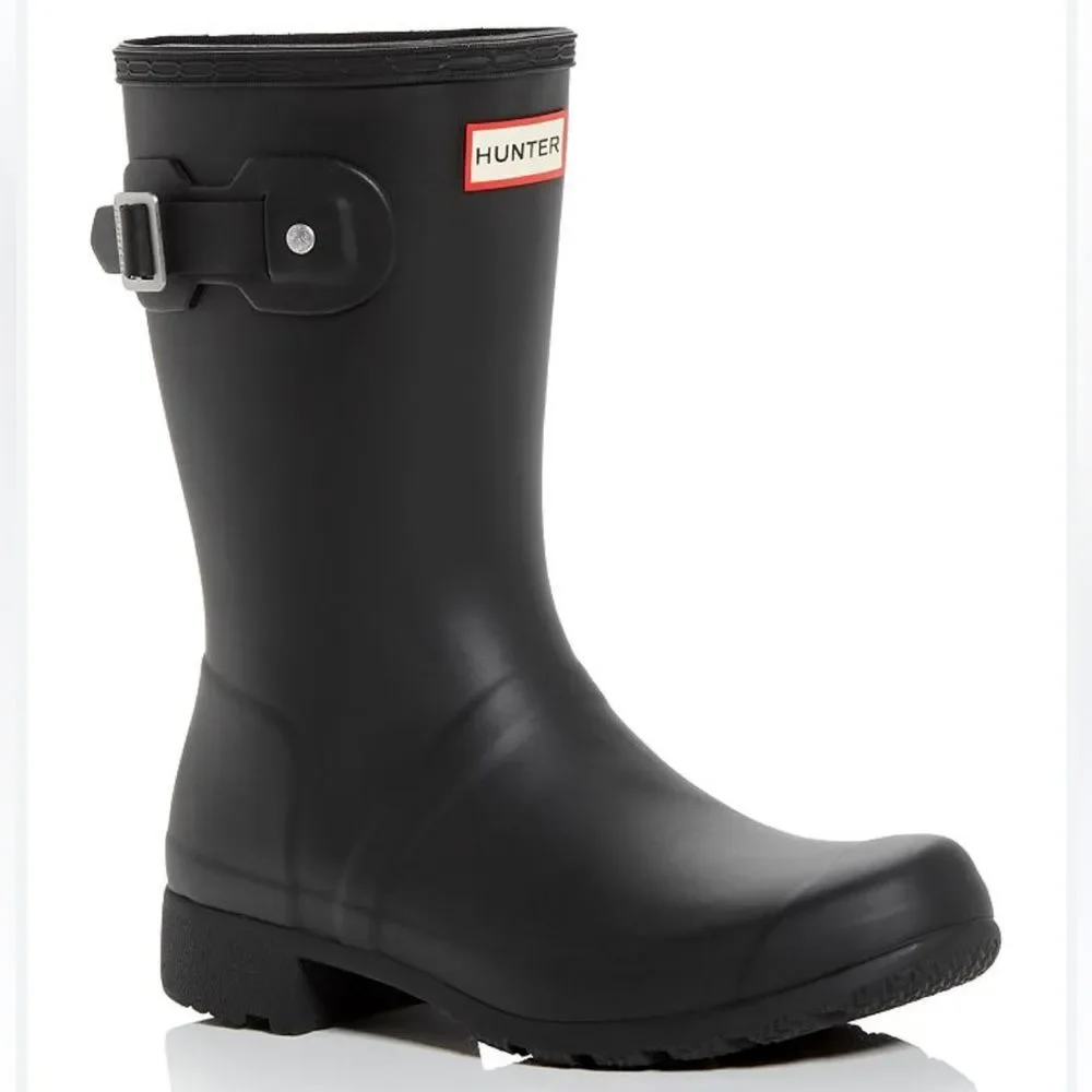 Hunter Women's Original Tour Short Rain Boots in Black 6